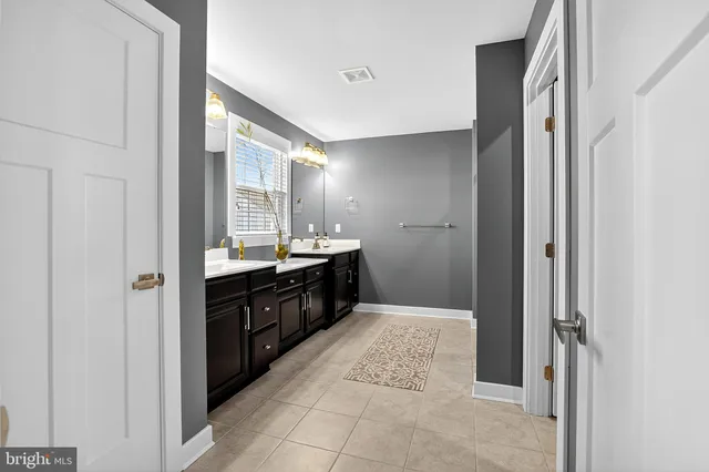 $750,000 | 911 Cadman Drive, Middletown, DE 19709