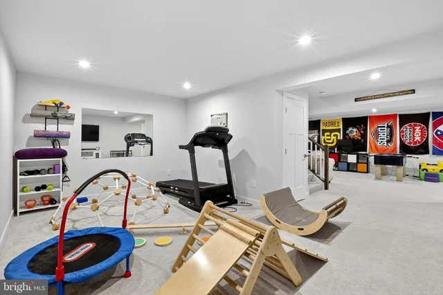 $750,000 | 911 Cadman Drive, Middletown, DE 19709