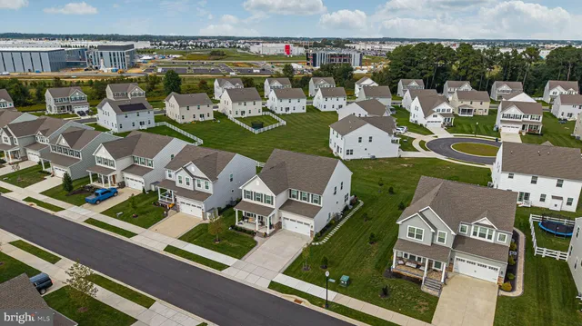 $750,000 | 911 Cadman Drive, Middletown, DE 19709