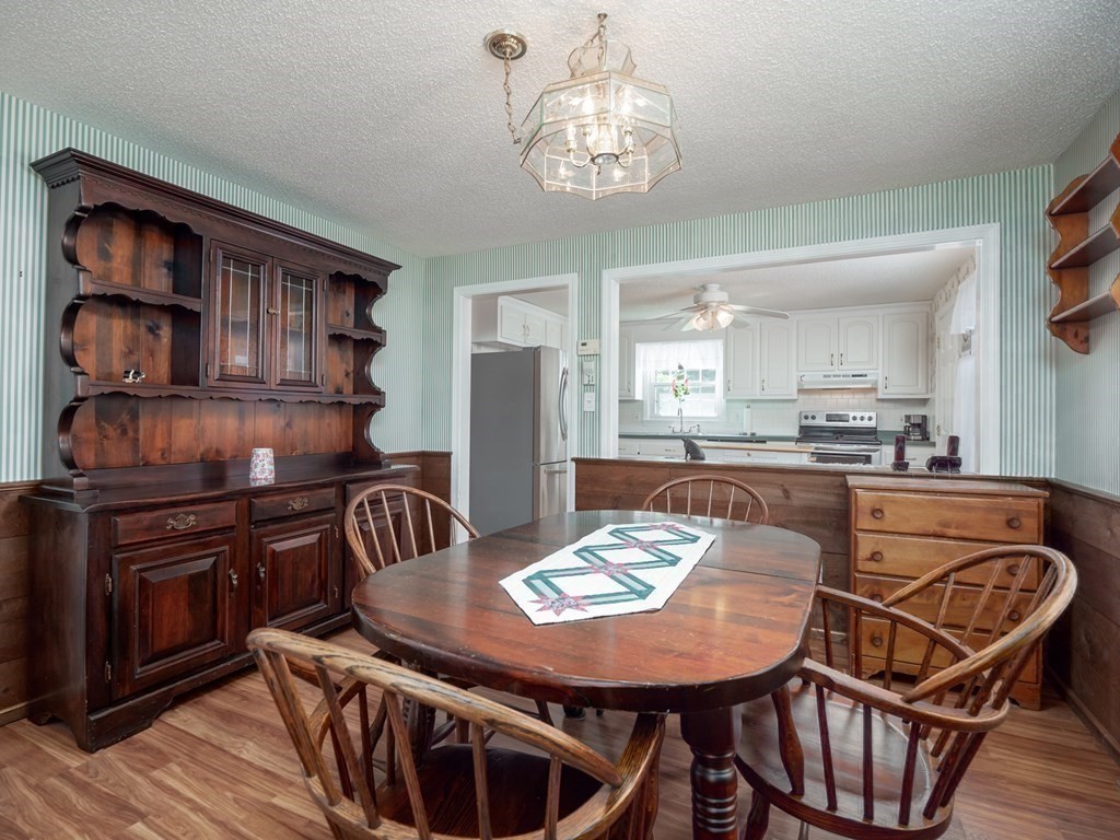 733 Wheeler Road Dracut, MA 01826 - Photo 19 of 42