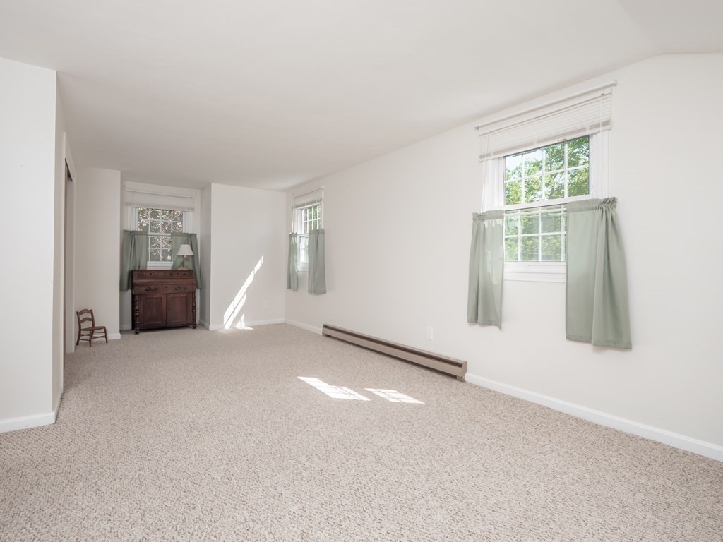 733 Wheeler Road Dracut, MA 01826 - Photo 30 of 42