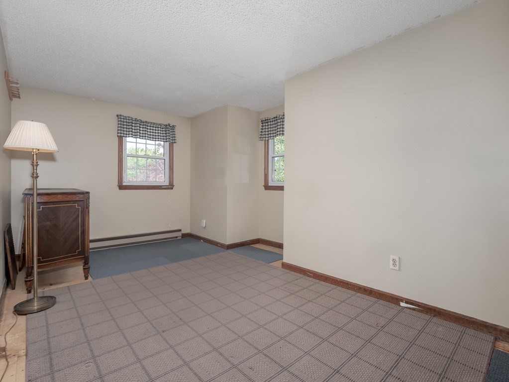 733 Wheeler Road Dracut, MA 01826 - Photo 35 of 42