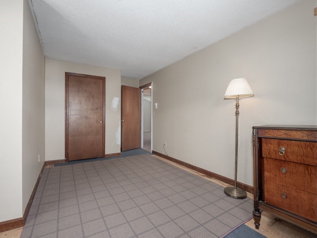 733 Wheeler Road Dracut, MA 01826 - Photo 36 of 42