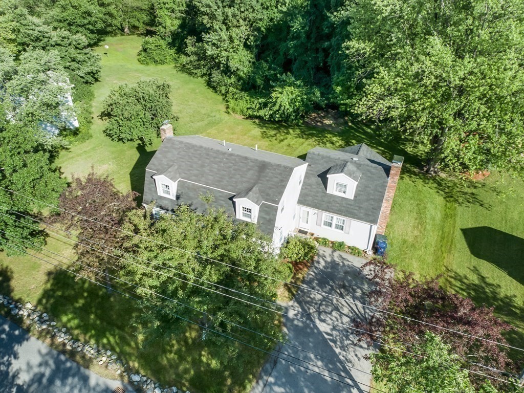 733 Wheeler Road Dracut, MA 01826 - Photo 6 of 42