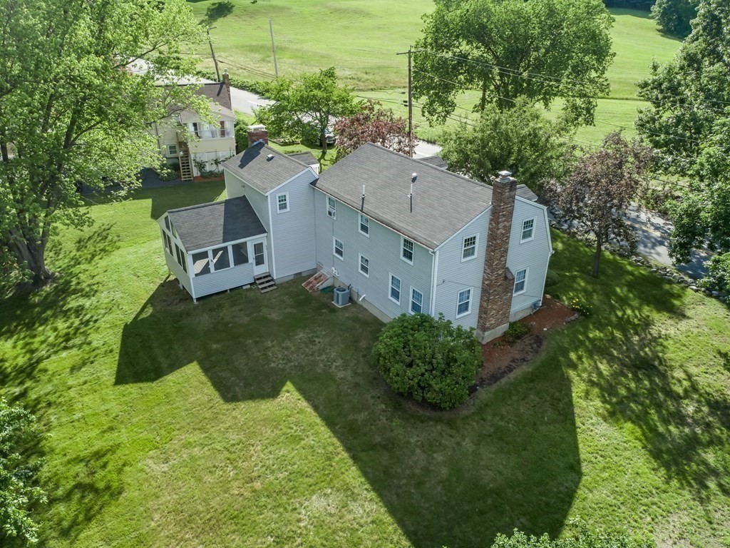 733 Wheeler Road Dracut, MA 01826 - Photo 7 of 42