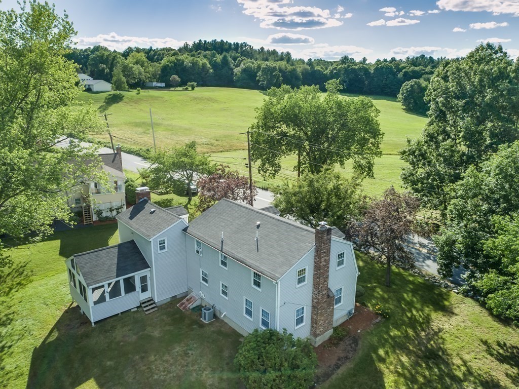 733 Wheeler Road Dracut, MA 01826 - Photo 8 of 42