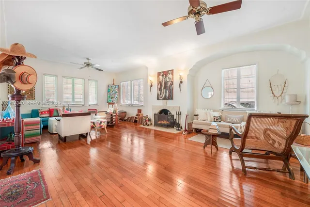 $2,400,000 | 111 Salamanca Avenue, Coral Gables, FL 33134