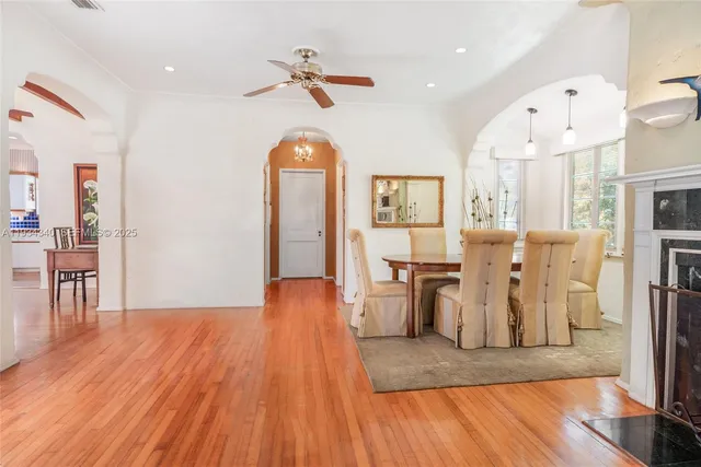 $2,400,000 | 111 Salamanca Avenue, Coral Gables, FL 33134