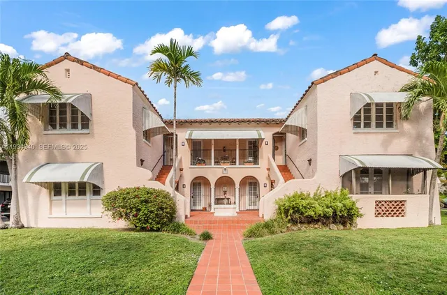 $2,400,000 | 111 Salamanca Avenue, Coral Gables, FL 33134