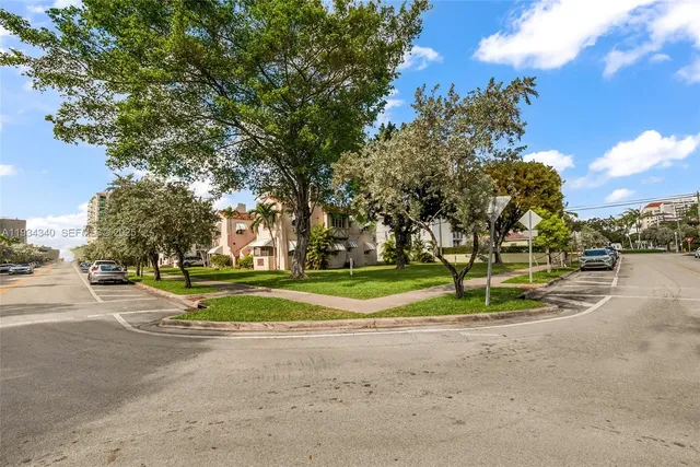$2,400,000 | 111 Salamanca Avenue, Coral Gables, FL 33134