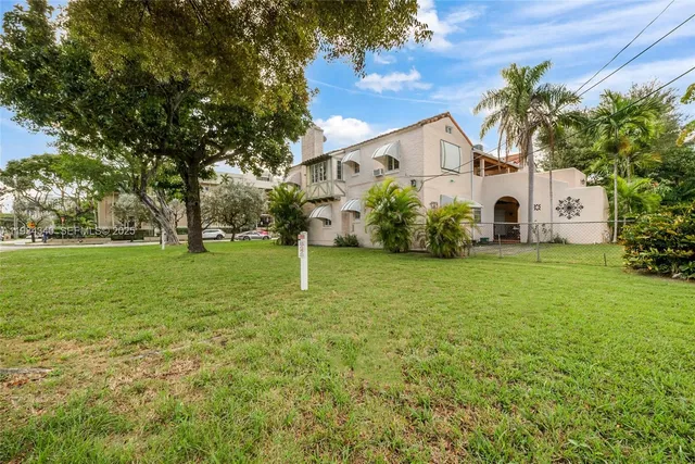 $2,400,000 | 111 Salamanca Avenue, Coral Gables, FL 33134
