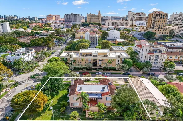 $2,400,000 | 111 Salamanca Avenue, Coral Gables, FL 33134