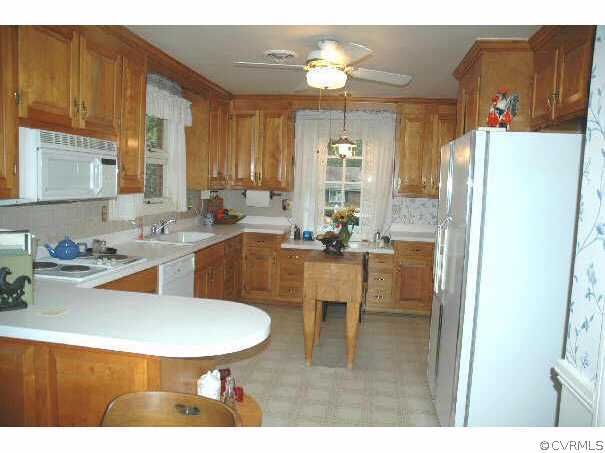 8653 Trabue Road Richmond, VA 23235 - Photo 5 of 10 Other - Kitchen Work Area
