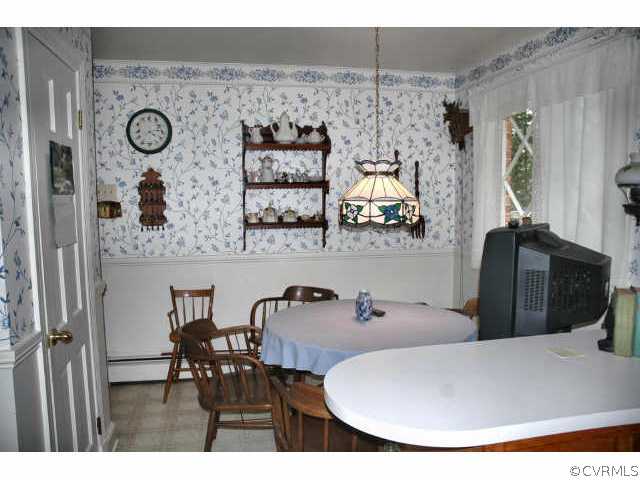 8653 Trabue Road Richmond, VA 23235 - Photo 6 of 10 Other - Kitchen Breakfast Area