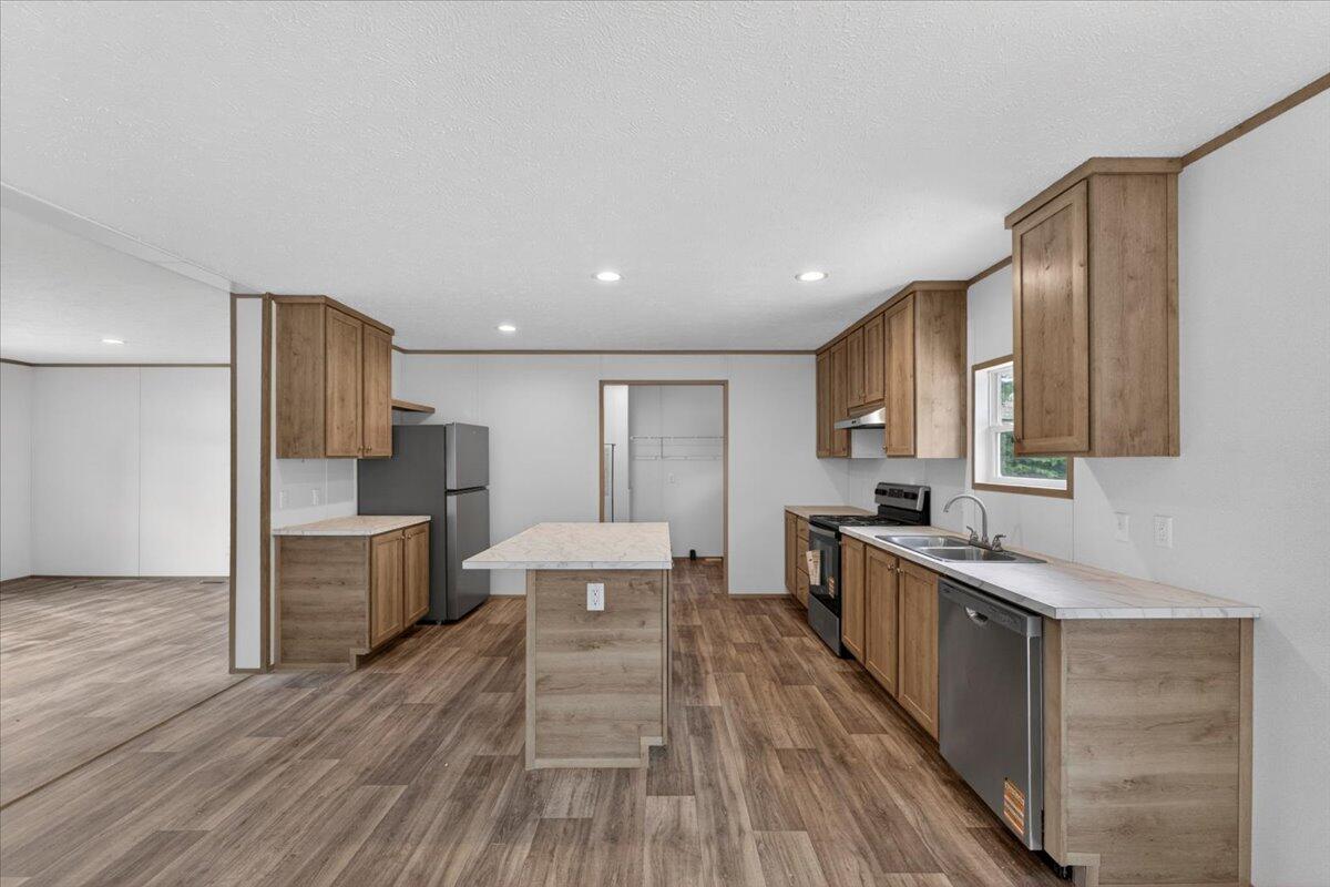 1185 Forty-One Road St. Stephen, SC 29479 - Photo 8 of 54 11-Square One Team - DSC05019
