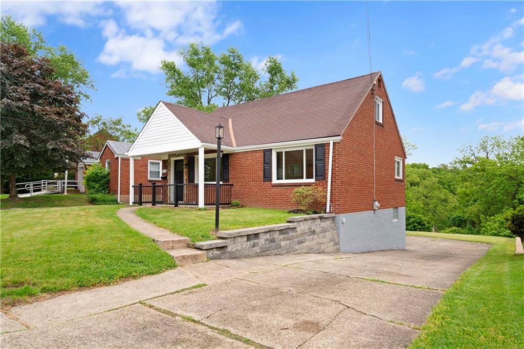 1417 Jefferson Heights Road Pittsburgh, PA 15235 - Photo 2 of 28 Gallery Image 2