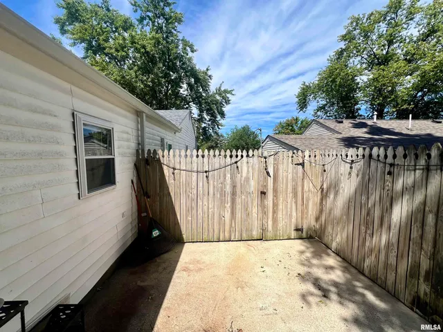 $115,000 | 404 Oak Street, Anna, IL 62906