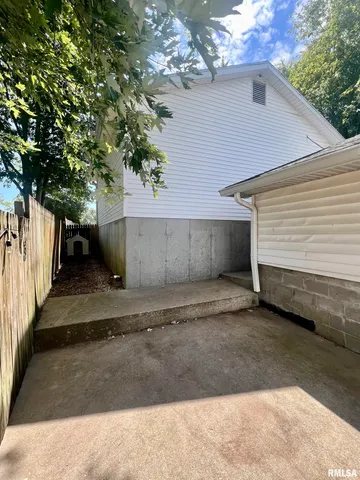 $115,000 | 404 Oak Street, Anna, IL 62906