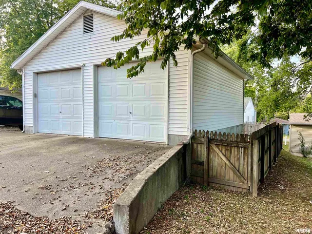 $115,000 | 404 Oak Street, Anna, IL 62906