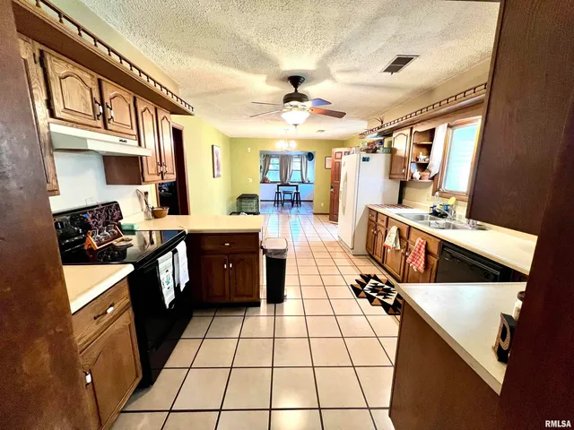 $115,000 | 404 Oak Street, Anna, IL 62906