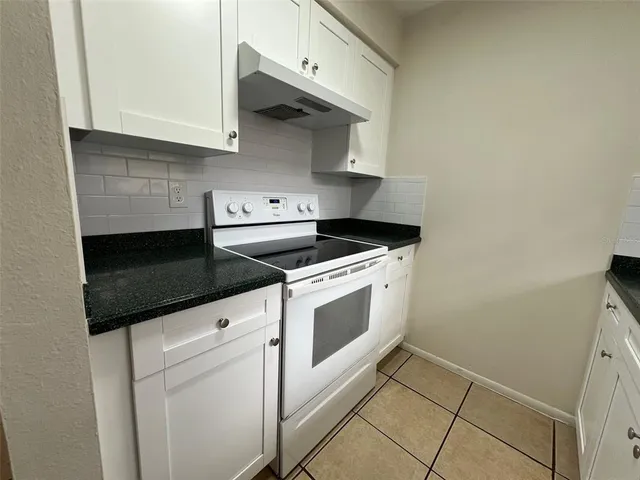 $1,200 | 2281 Curlew Avenue, Unit C, Dunedin, FL 34698