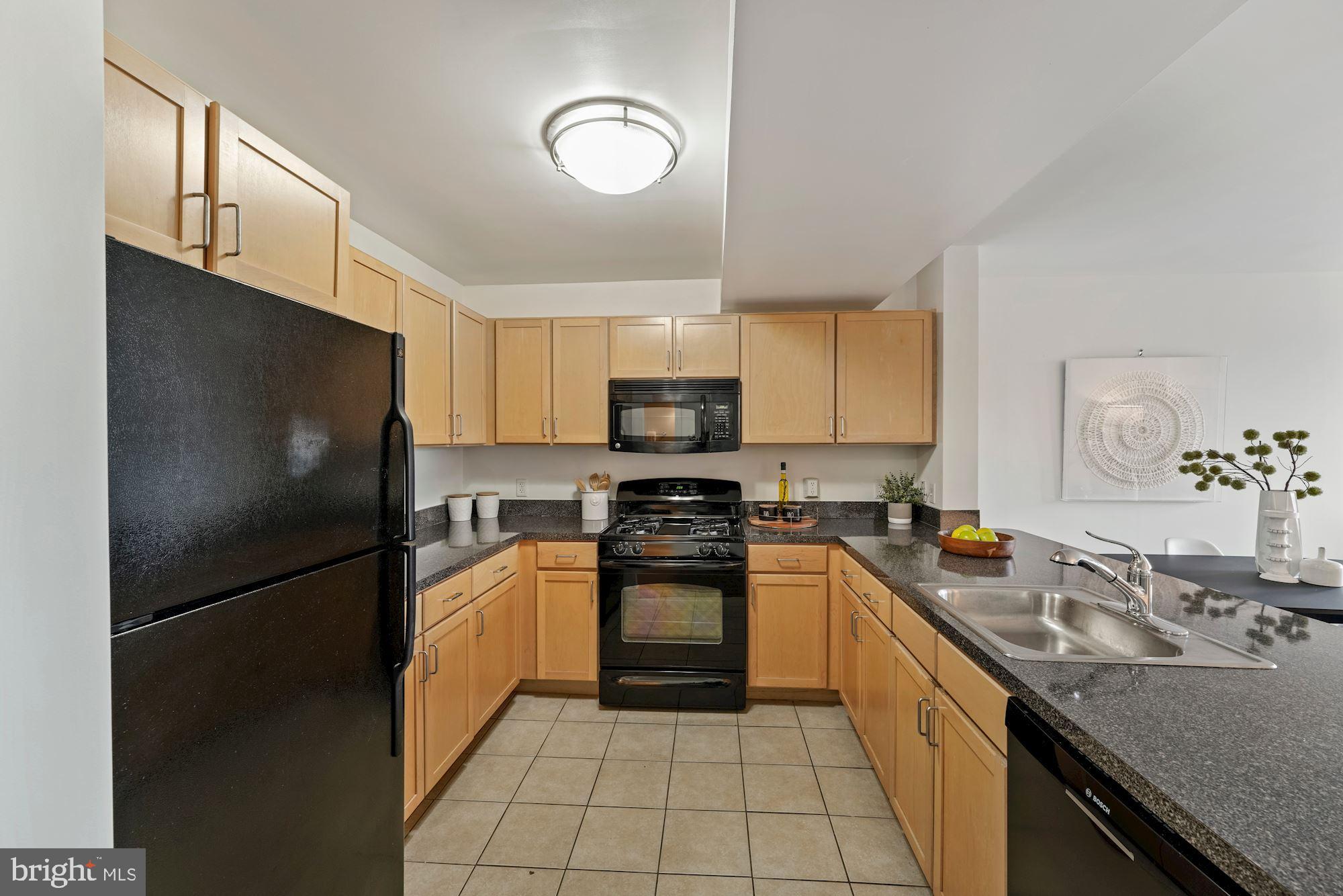 800 4th Street Southwest, Unit S624 Washington, DC 20024 - Photo 2 of 39