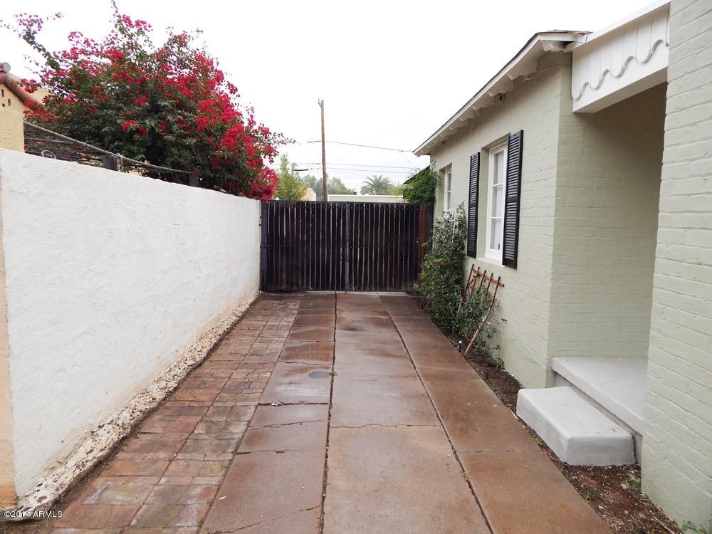 521 West Almeria Road Phoenix, AZ 85003 - Photo 3 of 35 gate