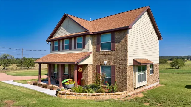 $459,000 | 1004 East Pontotoc Street, Fredonia, TX 76842