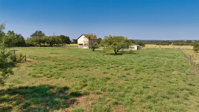 $459,000 | 1004 East Pontotoc Street, Fredonia, TX 76842