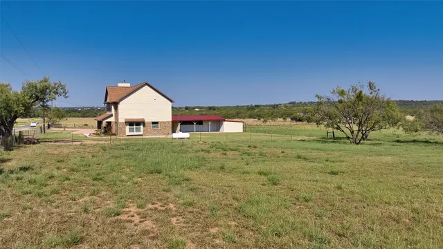 $459,000 | 1004 East Pontotoc Street, Fredonia, TX 76842