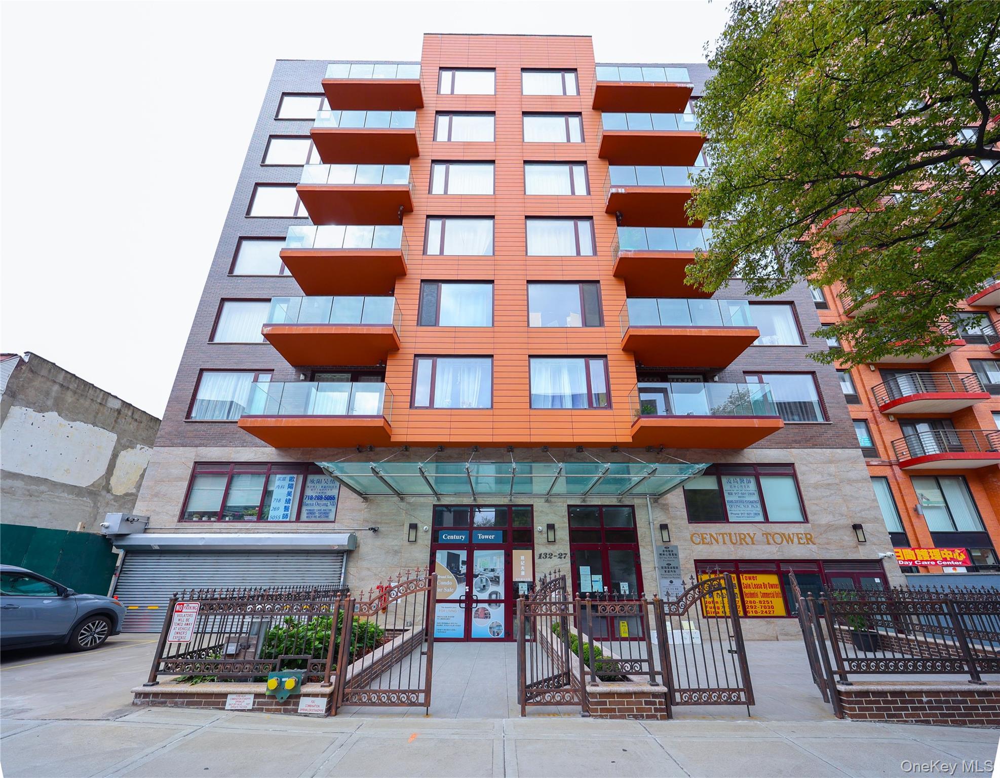View of apartment building / complex