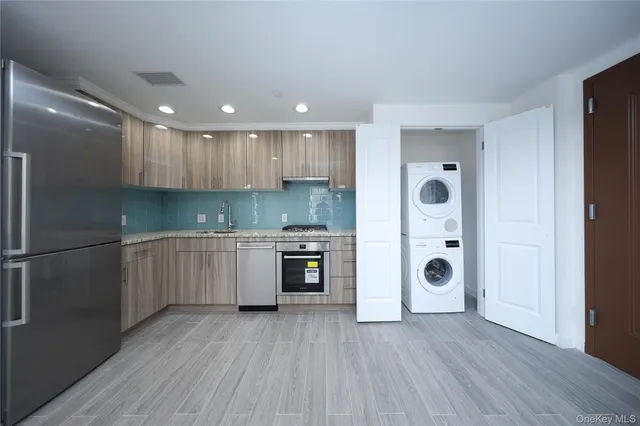 $665,000 | 132-27 41st Road, Unit 4A | Downtown Flushing