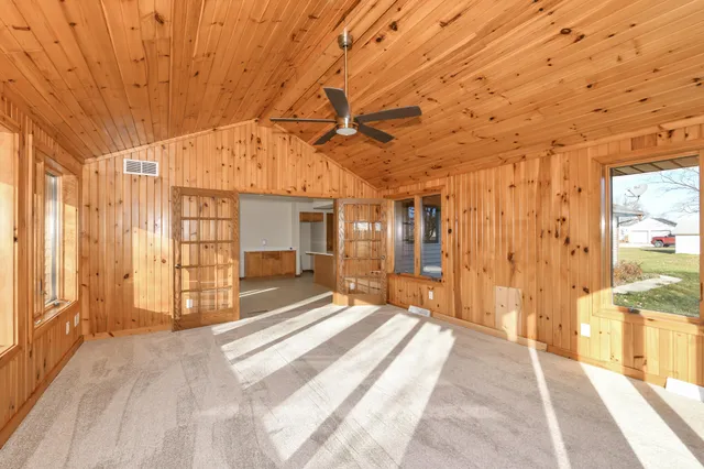 $469,000 | N5466 Highway 120, Burlington, WI 53105