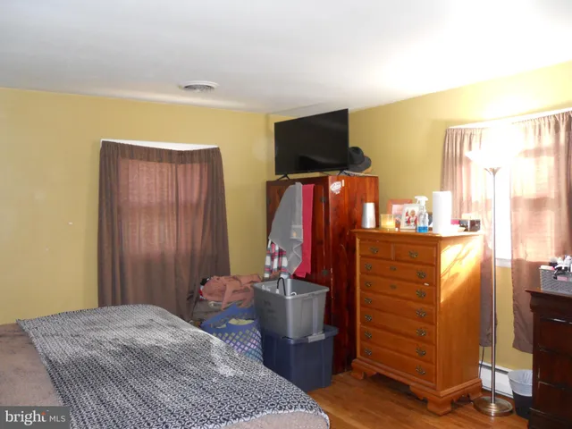 $329,900 | 164 Oberlin Avenue, Reading, PA 19608