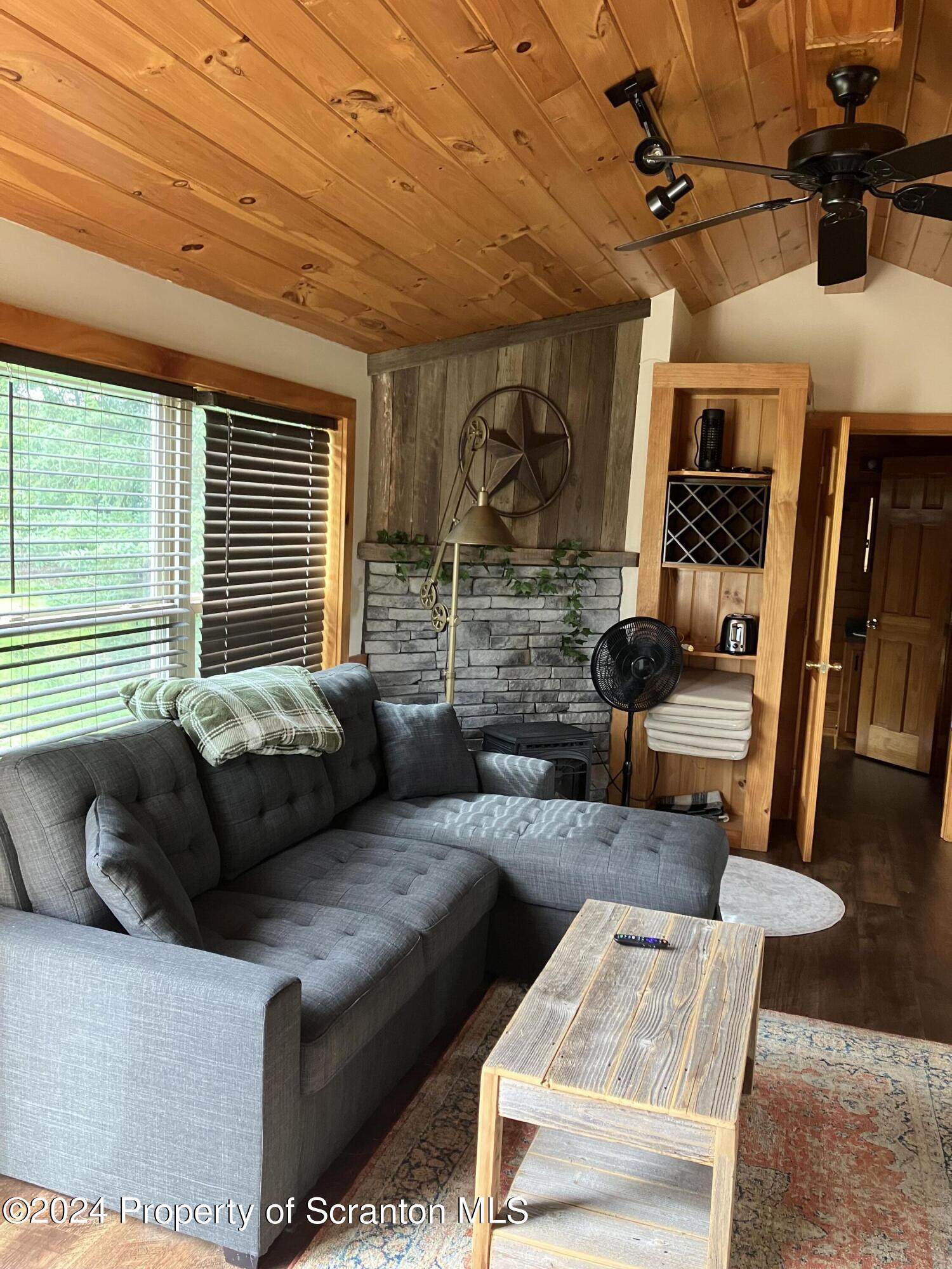 11694 State Rte 3004 Springville, PA 18844 - Photo 18 of 37 IMG_2065