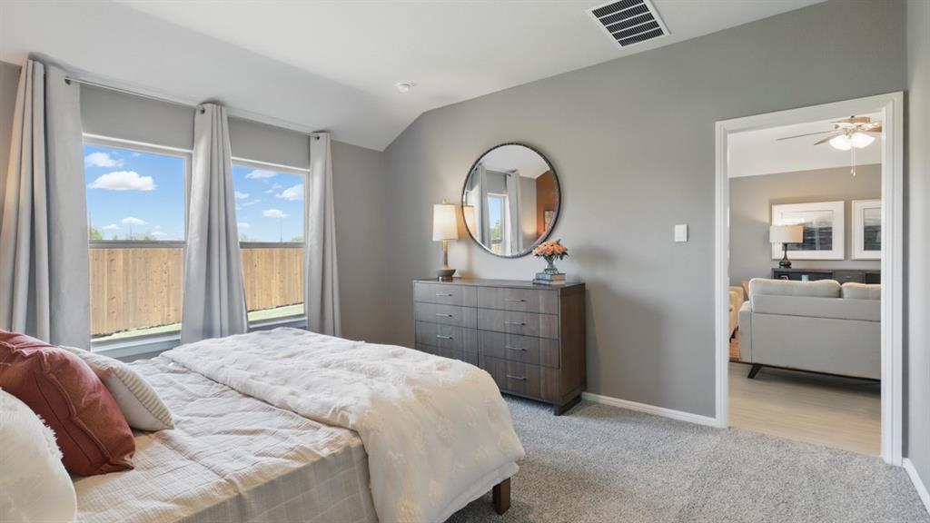 329 Blanco Drive Azle, TX 76020 - Photo 16 of 37