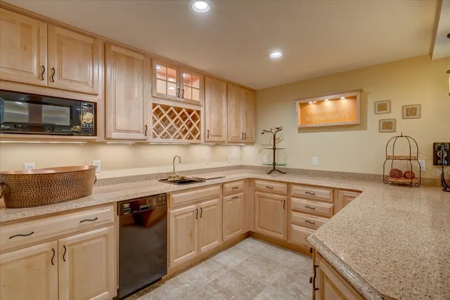 $1,950,000 | 5571 Surrey Lane, Waunakee, WI 53597