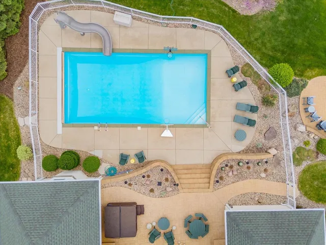 $1,950,000 | 5571 Surrey Lane, Waunakee, WI 53597