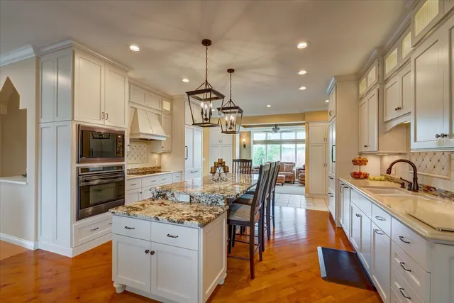 $1,950,000 | 5571 Surrey Lane, Waunakee, WI 53597