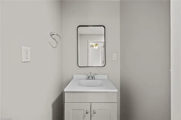 $159,900 | 124 Rocky Lane, Mount Airy, NC 27030