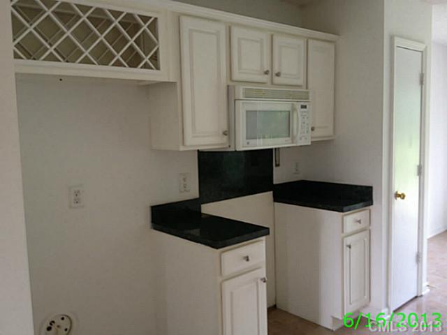 2048 Pimpernel Road Charlotte, NC 28213 - Photo 6 of 15