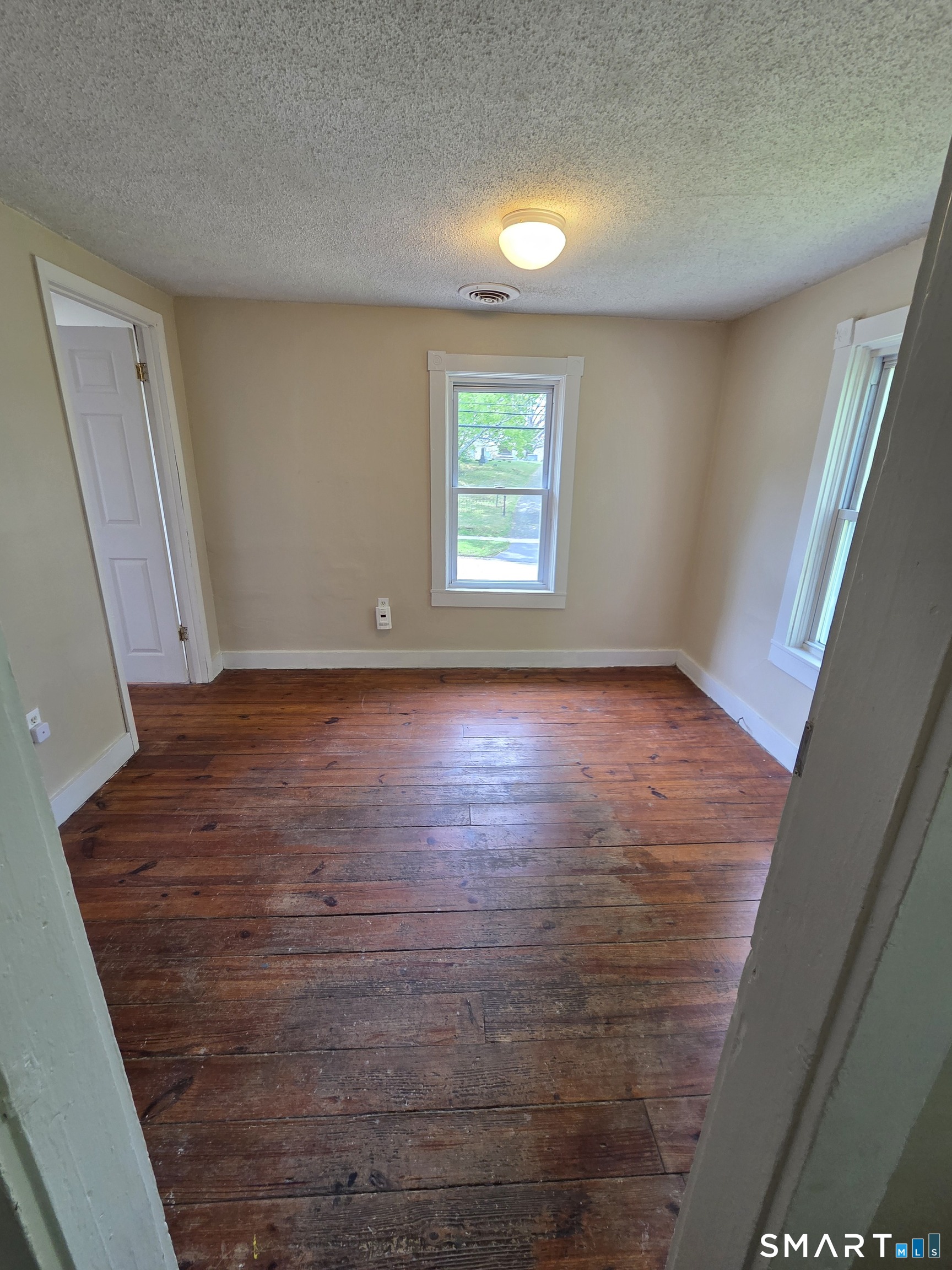 22 Lakeview Street, Unit 2 East Hampton, CT 06424 - Photo 13 of 17