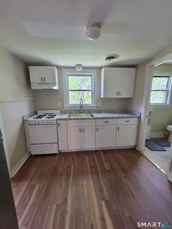 $1,100 | 22 Lakeview Street, Unit 2, East Hampton, CT 06424