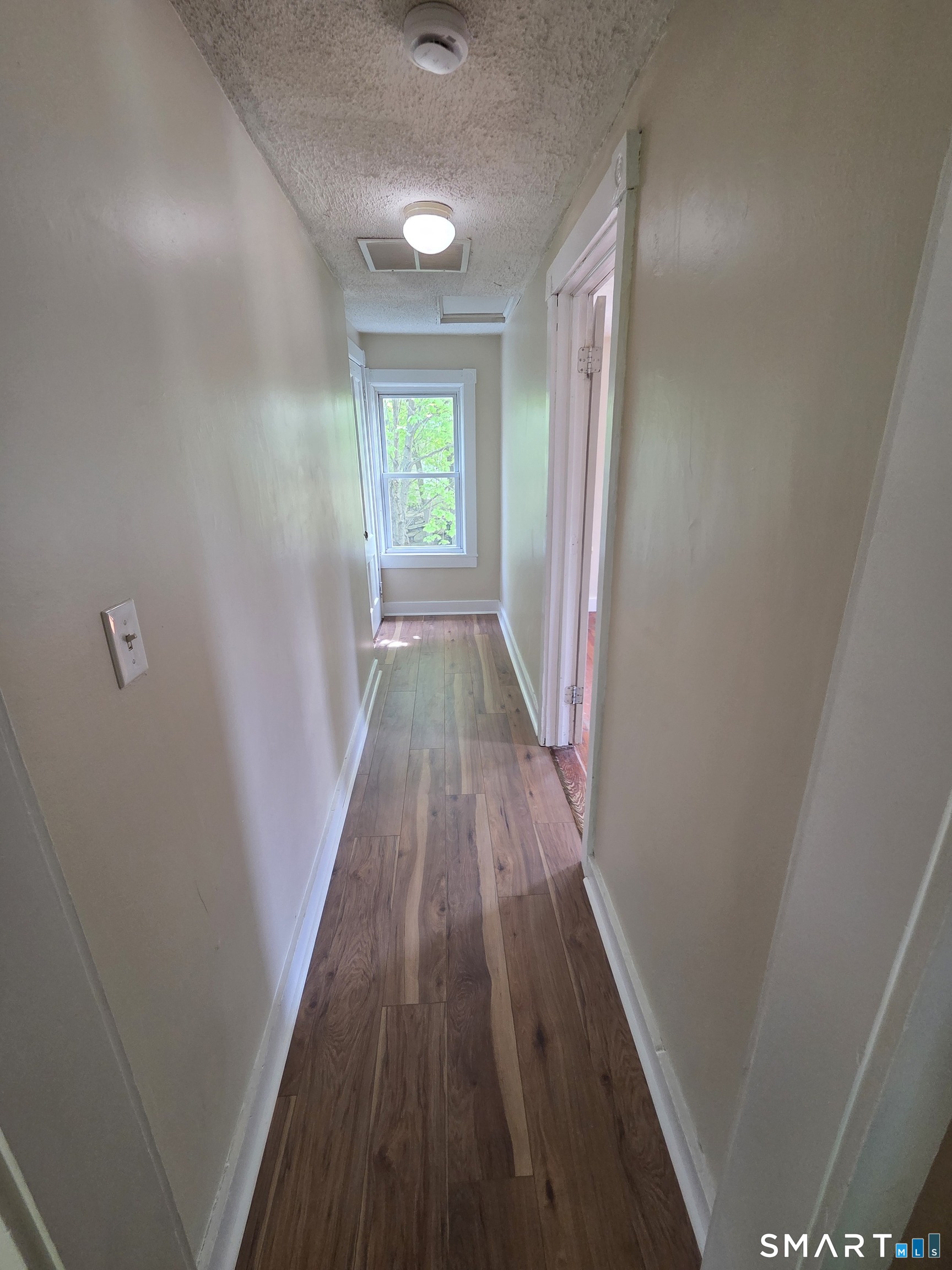 22 Lakeview Street, Unit 2 East Hampton, CT 06424 - Photo 9 of 17