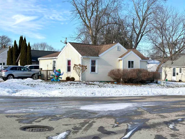 $150,000 | 326 East Wilson Avenue, Appleton, WI 54915