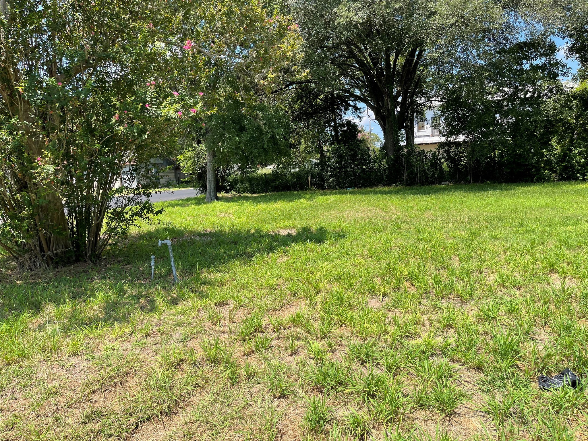 405 South Cameron Street Victoria, TX 77901 - Photo 4 of 6