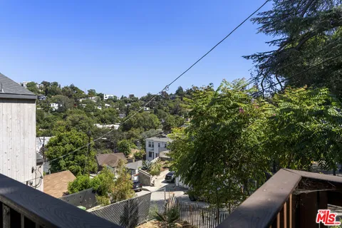 $1,000,000 | 1627 Fargo Street, Los Angeles, CA 90026