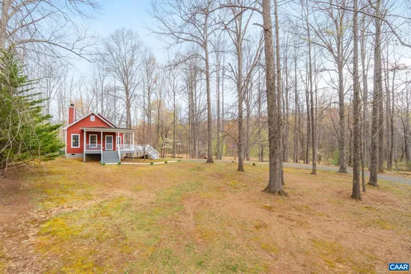 $525,000 | 500 Rhue Hollow Road, Roseland, VA 22967