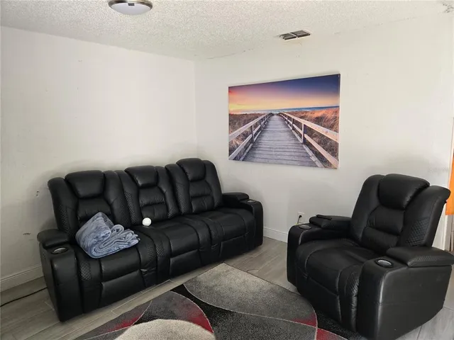 $345,000 | 2914 East 25th Avenue, Tampa, FL 33605