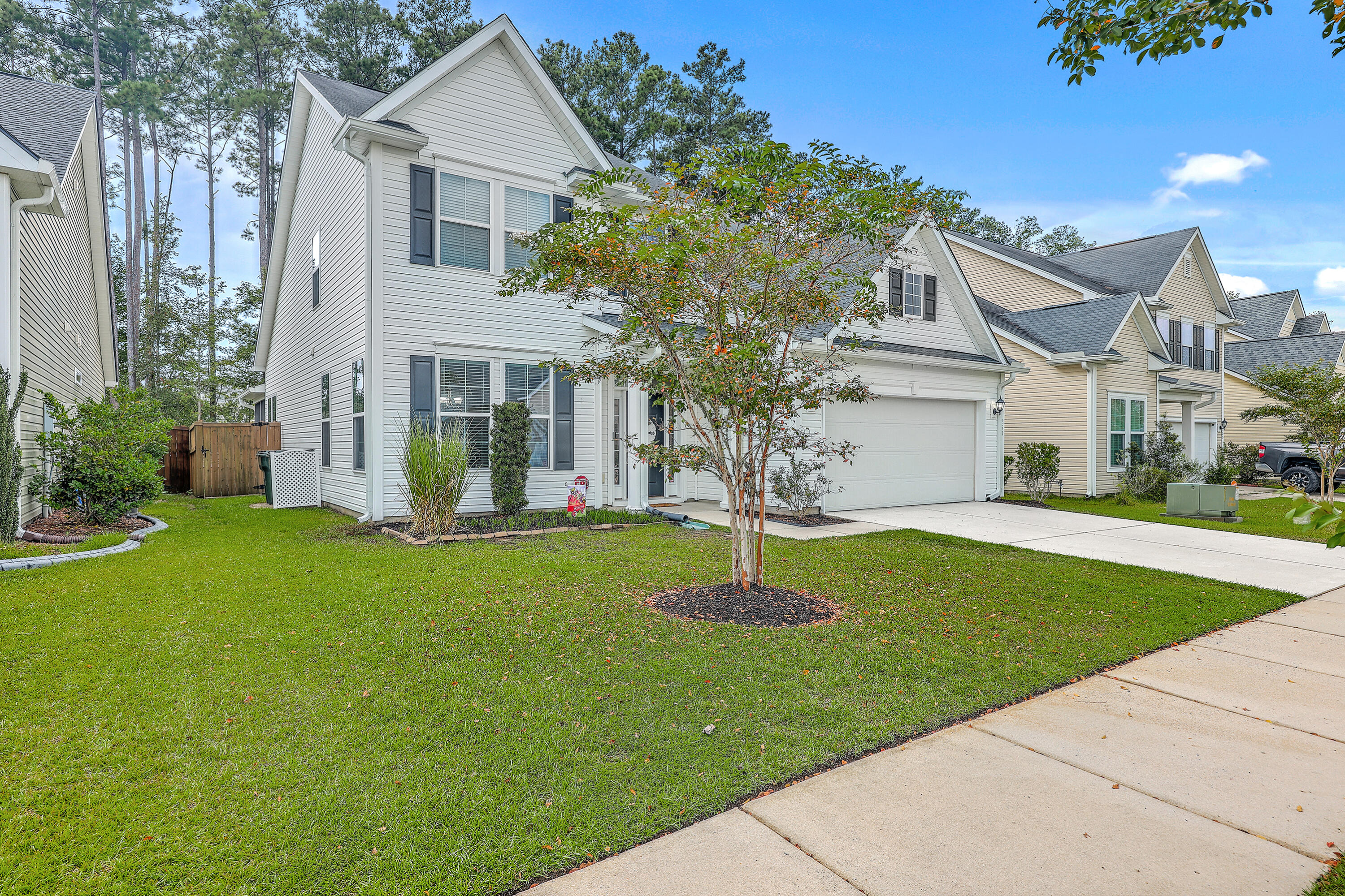 259 Spectrum Road Summerville, SC 29486 - Photo 3 of 49 ZYN_7999_8000_8001_8002_8003_8004_8005